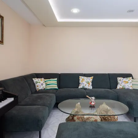 Apartament Nikola - Near Town Centre Makarska